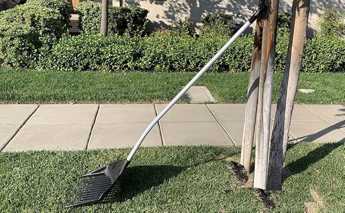 MLTOOLS | Rake | Shovel | Sieve | 3-in-1 Garden Tool | Durable Plastic Rake Head | Metal Crooked Shaft Handle | R8279