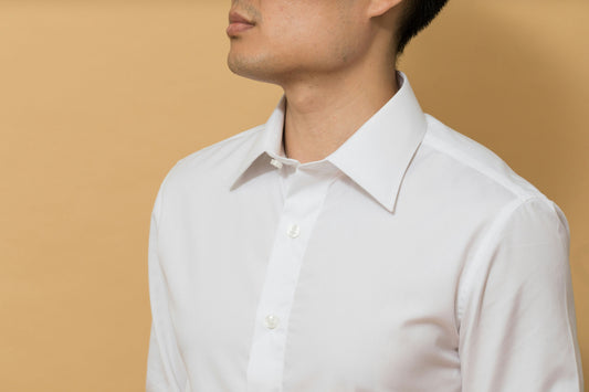 [CLEANMENT] The "Chalk Line Barrier": How to absorb grease and prevent yellow collar stains on shirts in 10 seconds