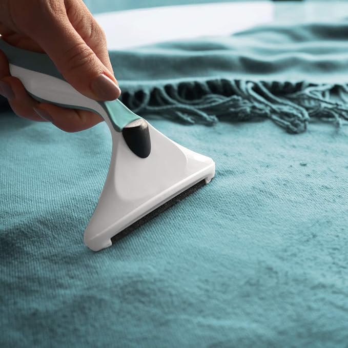 GLEENER Fabric Shaver & Lint Remover |Battery-Free 4-in-1 Depiller with 3 Fabric-Safe Edges for Clothes & Upholstery (Turquoise) - Image 2