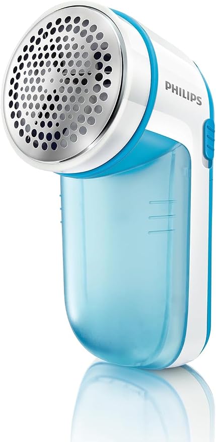 Philips Fabric Shaver, Removes Pills and Lint, Large Blade Surface, Blue | Removes Pills Fast – depiller for all garments, cleaning brush and batteries included, blue (GC026/00) by PhilipsKitchenAppliances