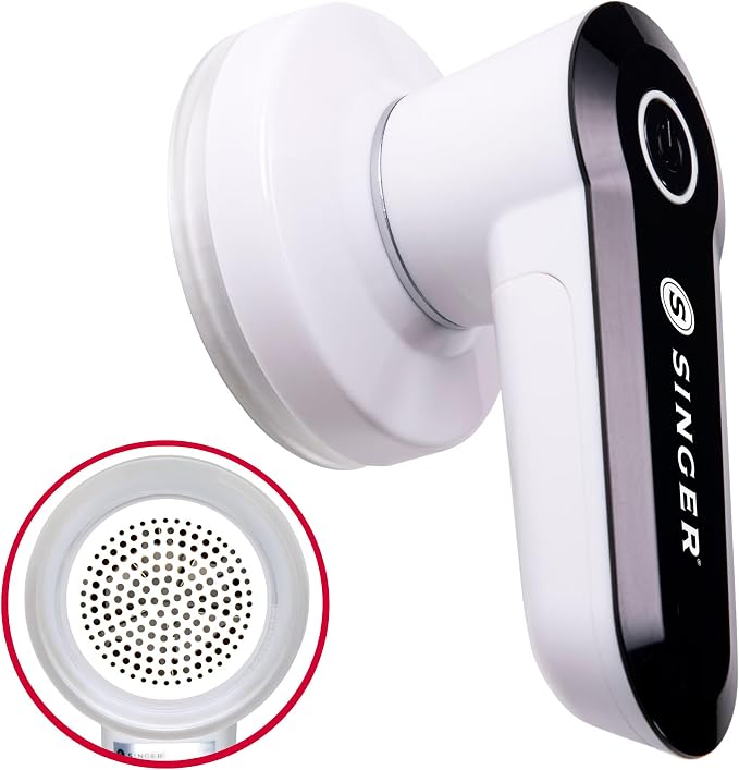 SINGER?? Compact & Portable Fabric Shaver and Lint Remover | Battery operated device, 3 stainless steel blades, detachable catcher, easy to clean by Unknown