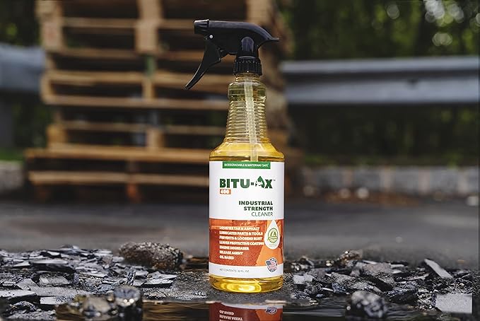 400: Asphalt Remover & Degreaser, Removes Asphalt, Tar, Oil, Grease, Asphaltene & Paraffins. Cleans Tools, Equipment, Machinery. Prevents and Loosens Rust. (16 oz spray bottle)