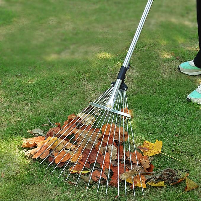 Adjustable Collapsible Garden Leaf Rake Aluminum Alloy Lawn Yard Rake for Leaf Cleaning Flower Bed and Outdoor Gardening (15 Teeth 81‑160cm Length 18.5‑55.5cm Width)